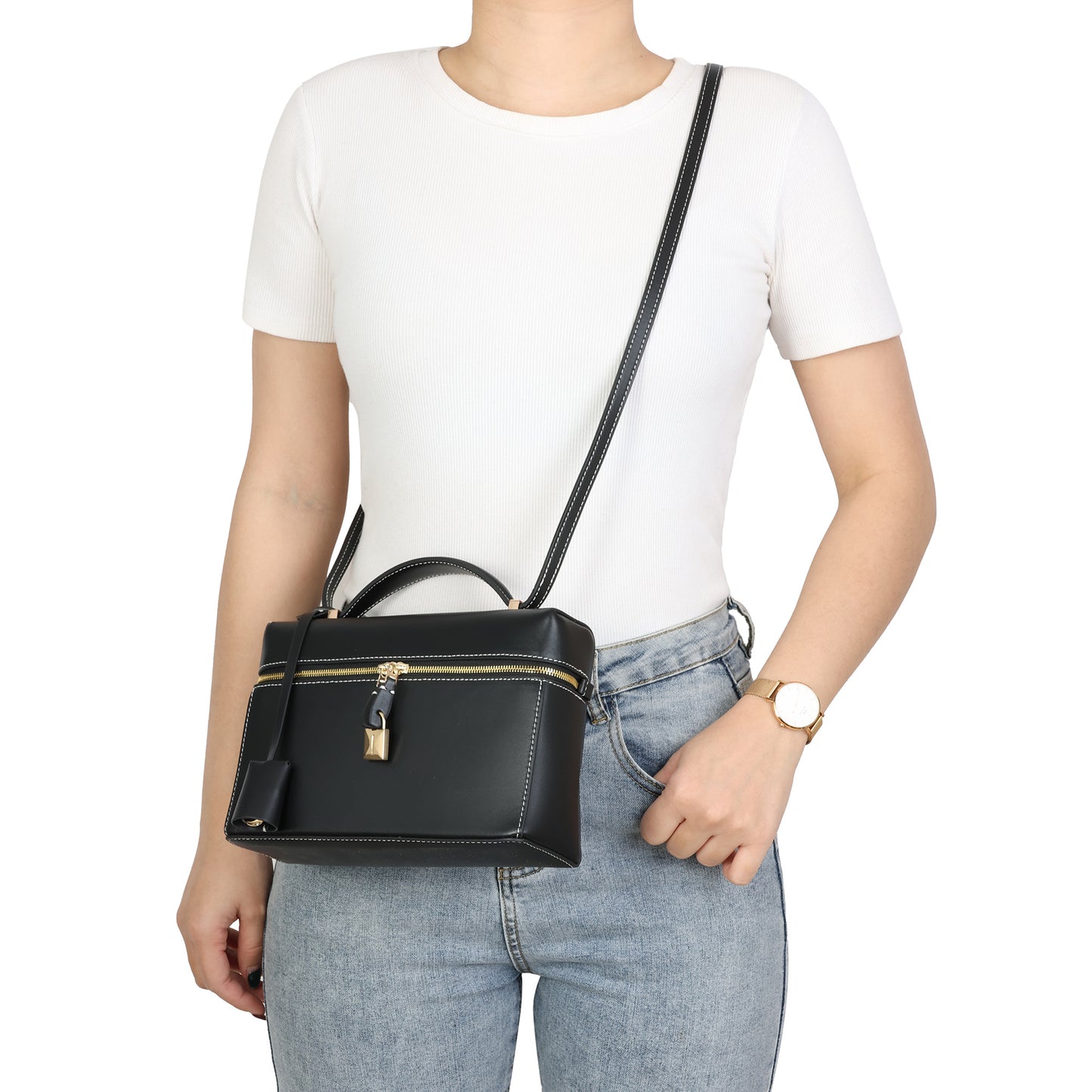 Chic Lockbox Shoulder Bag